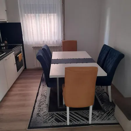 Dsh Apartment Doglodi